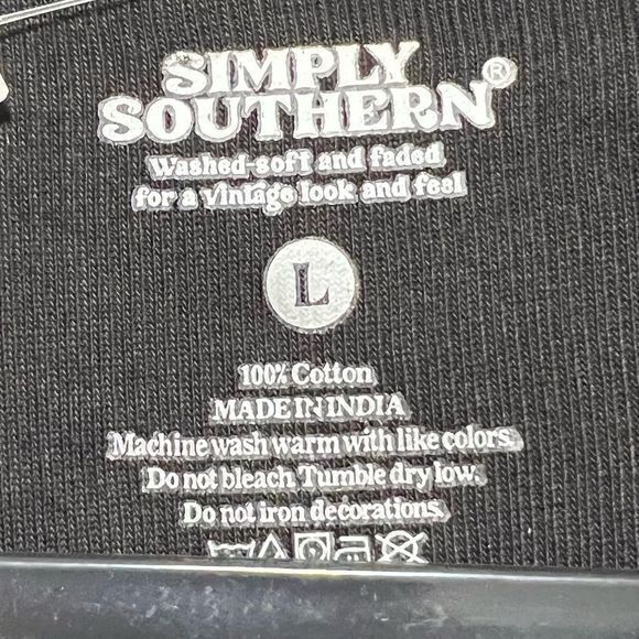 NWT Simply Southern Large Black Acid Washed Cropped “YALL”‎ Crewneck Sweatshirt - Picture 6 of 7